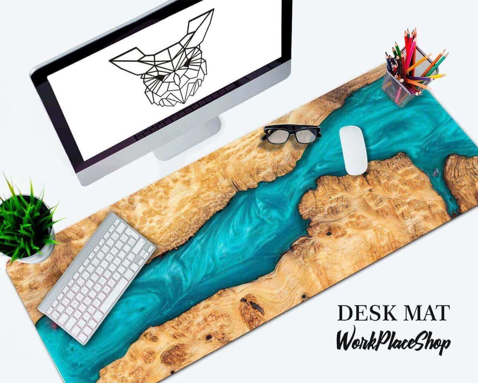 Desk mat