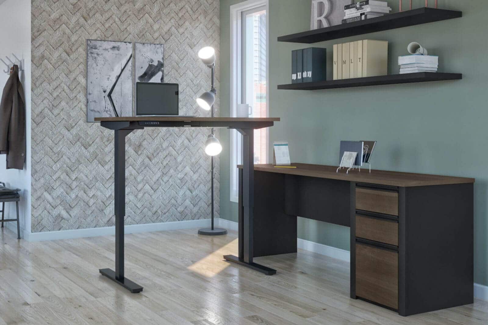 Working from Home? Here Are 5 Reasons to Choose a Standing Desk for Your Home Office