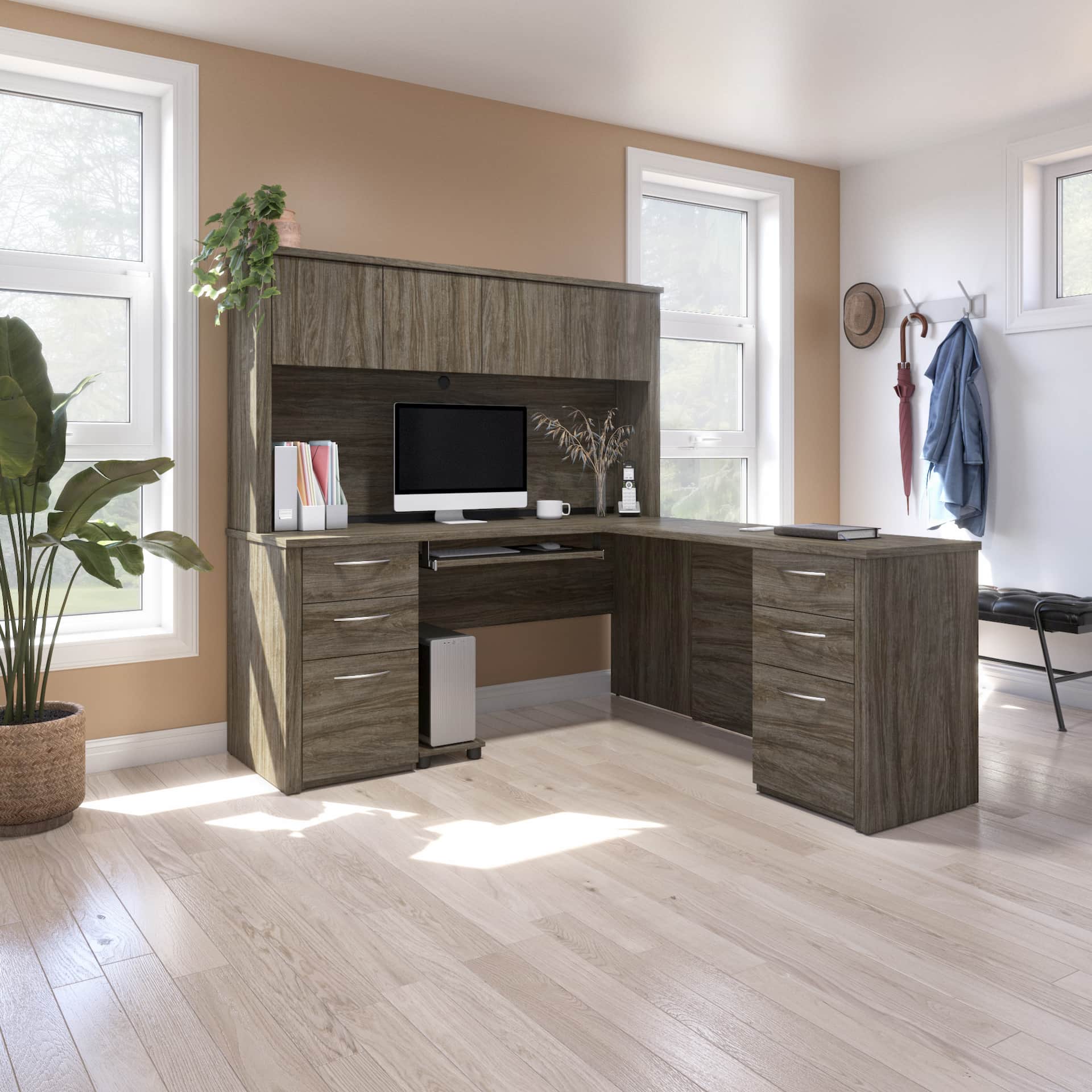 Looking for Office Desks in Canada? We’ve Got You Covered!