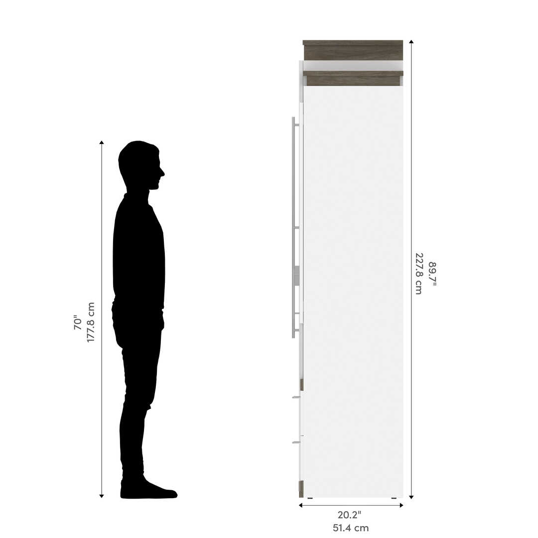 Blanc et gris boisé