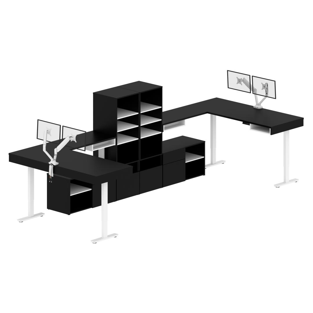 Deux bureaux assis-debout en L 72L avec supports doubles pour moniteurs et rangement